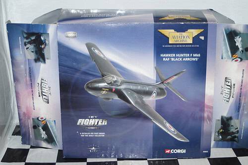 Corgi hawker hunter f mk6 raf 'black arrows' - 49802 in 1:72