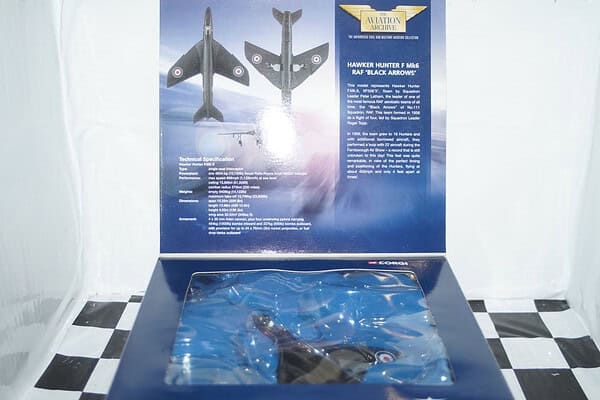 Corgi h.s buccaneer s.2b. 208 squadron raf lossiemouth 1993 aa34105 in 1:72
