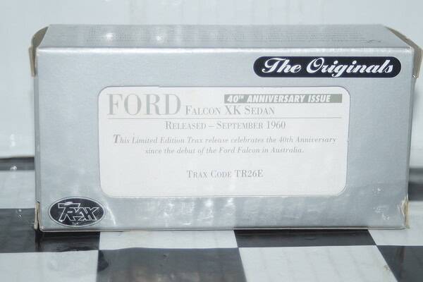 Trax top gear ford falcon xk sedan 1960 grey 40th anniversary tr26e 1:43