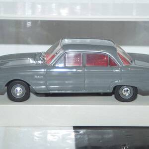 Trax top gear ford falcon xk sedan 1960 grey 40th anniversary tr26e 1:43