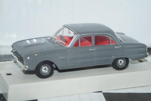 Trax top gear ford falcon xk sedan 1960 grey 40th anniversary tr26e 1:43