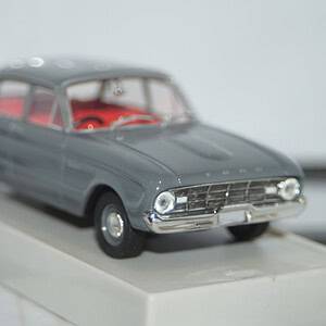 Trax top gear ford falcon xk sedan 1960 grey 40th anniversary tr26e 1:43