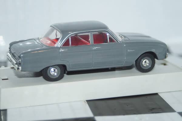 Trax top gear ford falcon xk sedan 1960 grey 40th anniversary tr26e 1:43