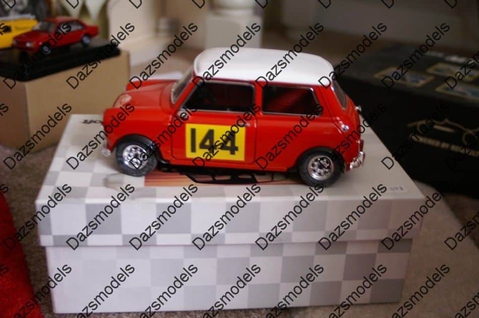 mini cooper 1 18 scale model