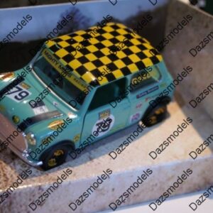 Corgi mini 04435 millenium mini 2000 plant brothers 1999 in 1:36
