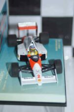 Minichamps mclaren honda mp4-5 2002 t.sato 518 020102 in 1:43
